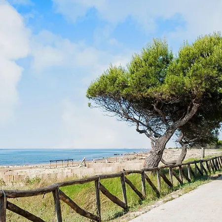 Comfy With Pool-beahost Apartament Bibione